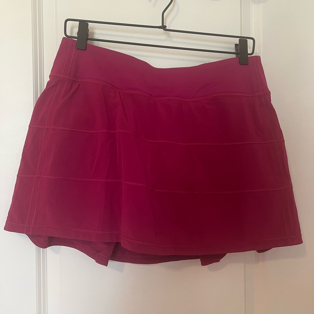 Lululemon Pace Rival Mid Rise Skirt - Size 8 - Magenta